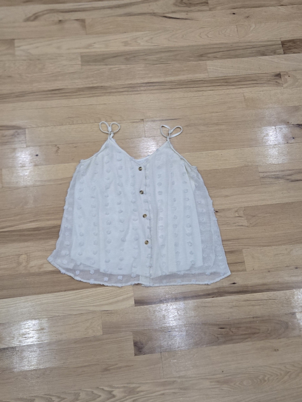 White V Neck Button Front Sleeveless Top - Picture 4 of 11